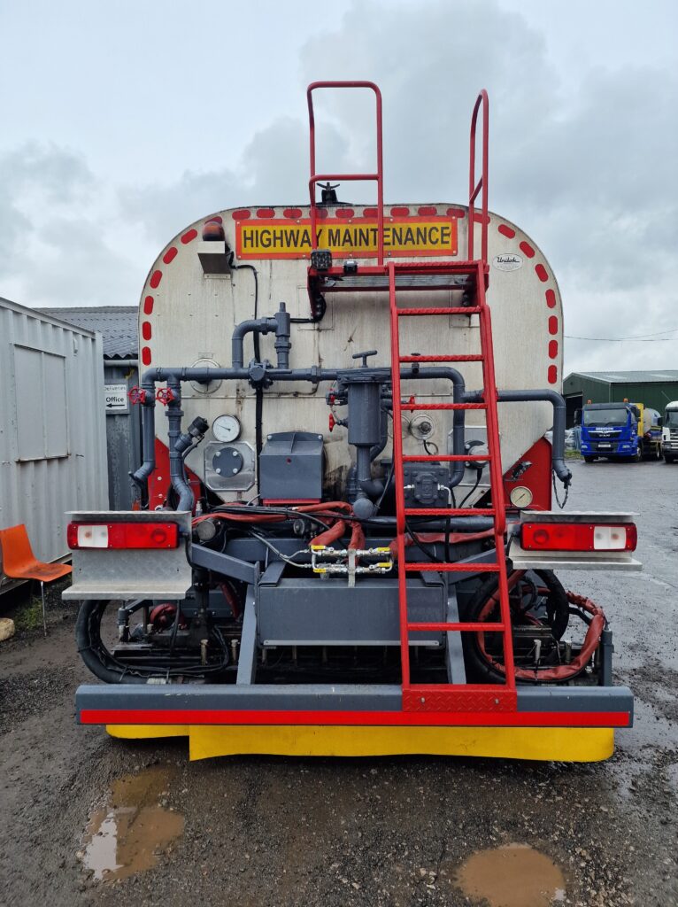 678585b5b3587abae59d4fc9_all-in-one-machine-2-min-766x1024 (1)