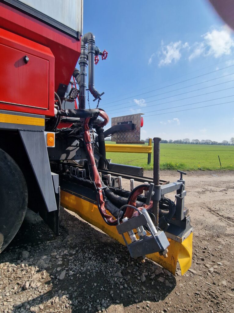 678585b84b9f9cd2ad03fe86_all-in-one-machine-6-min-766x1024